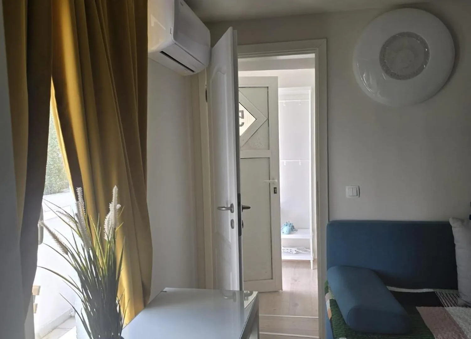 Paloma Bianca - Ensuite Bedroom, Lounge With Sofas, Balcony, Terrace & Jacuzzi - Near Beach Vir Croatie